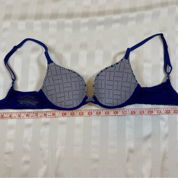 Victoria's Secret Blue Patterned Perfect Shape Bra Sz 32B Id# 36007582 - Picture 4 of 7